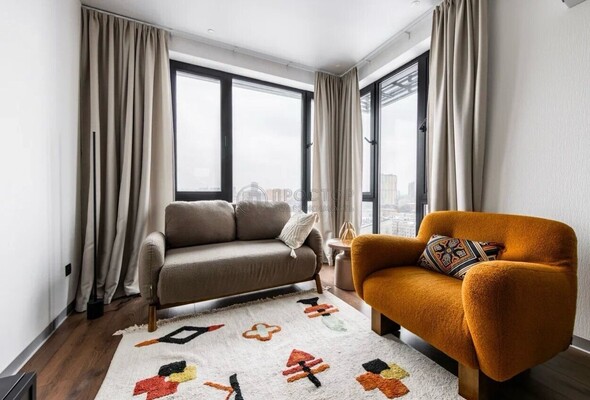 Продам двухкомнатную (2-комн.) квартиру, Окружной проезд, 10Б, Москва г