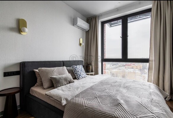 Продам двухкомнатную (2-комн.) квартиру, Окружной проезд, 10Б, Москва г