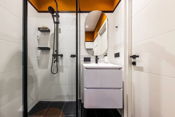 Продам двухкомнатную (2-комн.) квартиру, Окружной проезд, 10Б, Москва г