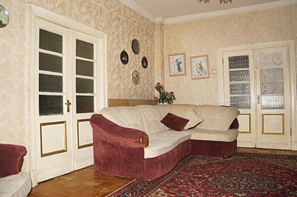 Продам трехкомнатную (3-комн.) квартиру, Полоцкая ул, 4, Москва г