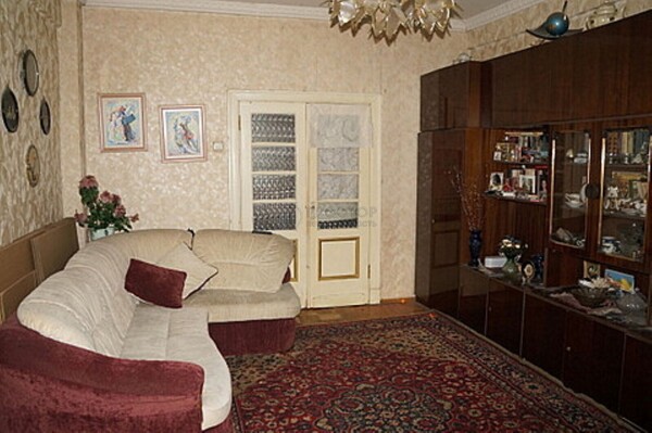 Продам трехкомнатную (3-комн.) квартиру, Полоцкая ул, 4, Москва г