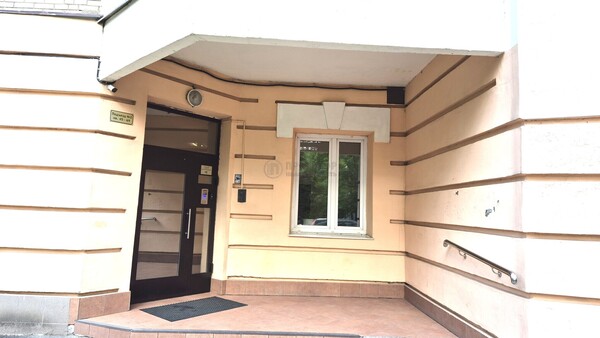 Продам трехкомнатную (3-комн.) квартиру, Удальцова ул, 81, Москва г