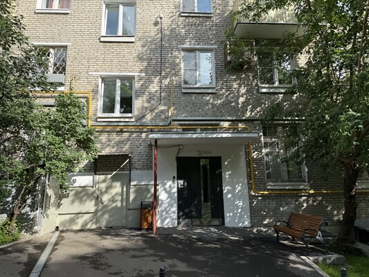 Продам двухкомнатную (2-комн.) квартиру, Гончарный проезд, 6с1, Москва г