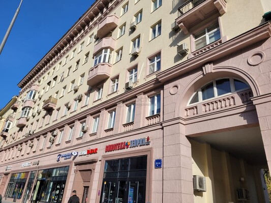 Продам 4-комн. в 6-комн. квартире, Красная Пресня ул, 32-34, Москва г