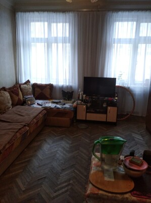 Продам 4-комн. в 6-комн. квартире, Красная Пресня ул, 32-34, Москва г