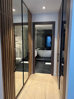 Продам трехкомнатную (3-комн.) квартиру, 1-й Красногвардейский проезд, 22с1, Москва г