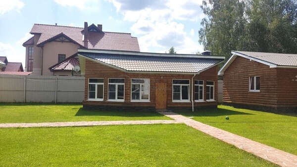 Продам коммерческое помещение 550 м2, Радужная ул, 4, Красные Холмы д