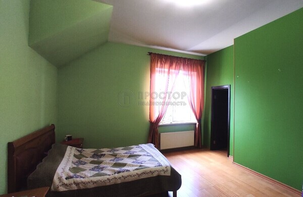 Продам коммерческое помещение 550 м2, Радужная ул, 4, Красные Холмы д