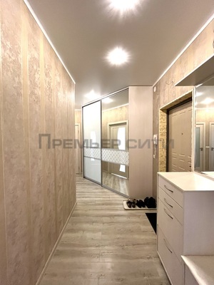 Продам двухкомнатную (2-комн.) квартиру, Хрустальный пер, 27, Калуга г