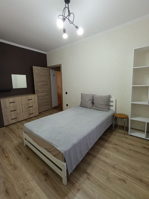 Продам двухкомнатную (2-комн.) квартиру, Товарный пер, 3, Калининград г