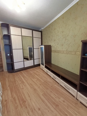 Продам двухкомнатную (2-комн.) квартиру, Товарный пер, 3, Калининград г
