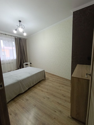 Продам двухкомнатную (2-комн.) квартиру, Товарный пер, 3, Калининград г