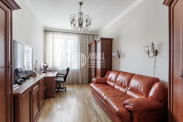 Продам многокомнатную квартиру, 1-я Машиностроения ул, 4к1, Москва г