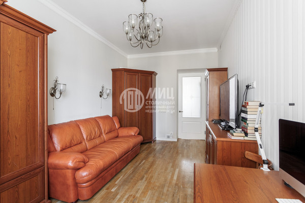 Продам многокомнатную квартиру, 1-я Машиностроения ул, 4к1, Москва г