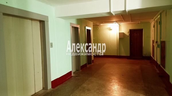 Продам комнату в 6-комн. квартире, Здоровцева ул, 10, Санкт-Петербург г