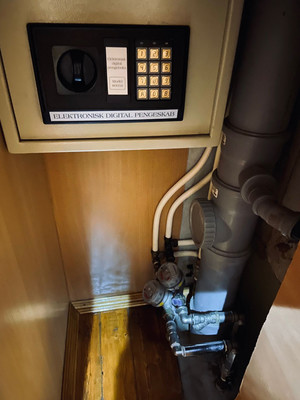 Продам однокомнатную (1-комн.) квартиру, Капитана Копытова ул, 43, Мурманск г