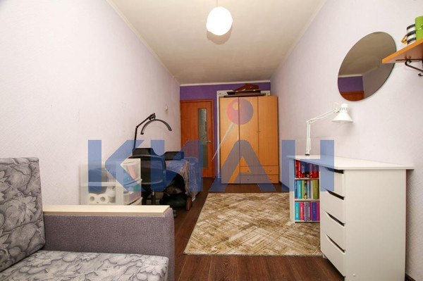 Продам трехкомнатную (3-комн.) квартиру, 2-я Хабаровская ул, 8А, Красноярск г