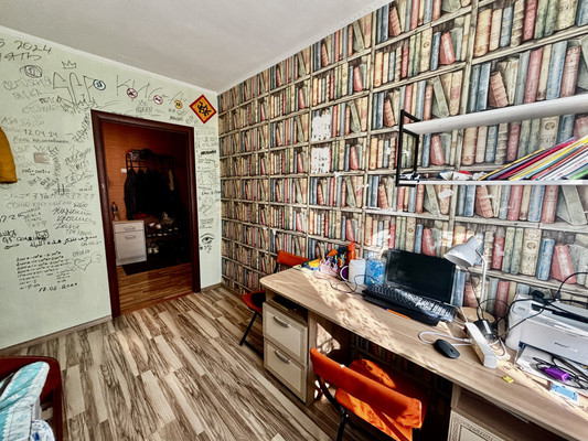 Продам трехкомнатную (3-комн.) квартиру, Пушкина ул, 51, Сыктывкар г