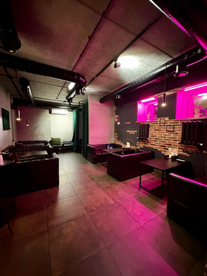 Продам коммерческое помещение 235 м2, Парижской Коммуны ул, 14, Казань г