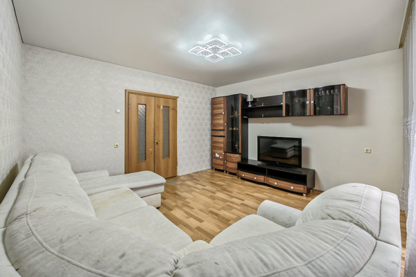 Продам однокомнатную (1-комн.) квартиру, Трашутина ул, 11, Челябинск г