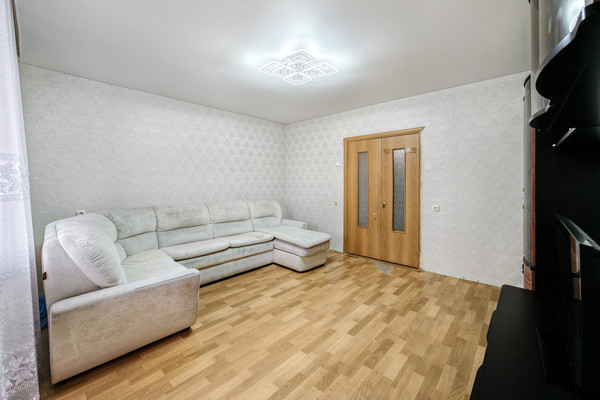 Продам однокомнатную (1-комн.) квартиру, Трашутина ул, 11, Челябинск г