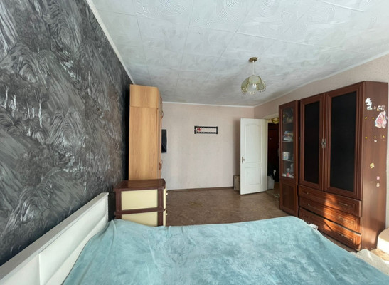 Продам однокомнатную (1-комн.) квартиру, Свердлова ул, 19, Геленджик г