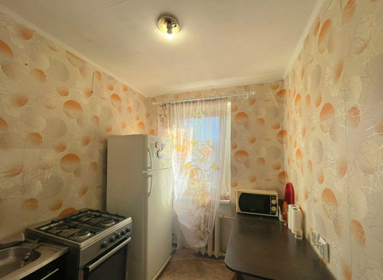 Продам однокомнатную (1-комн.) квартиру, Свердлова ул, 19, Геленджик г
