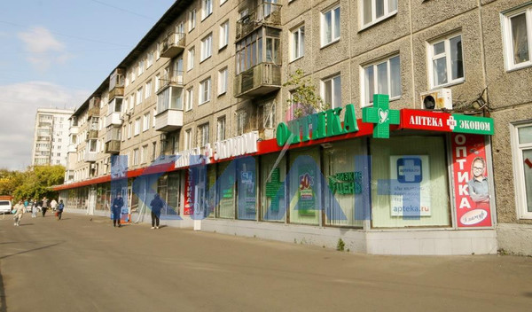 Продам двухкомнатную (2-комн.) квартиру, Железнодорожников ул, 8, Красноярск г