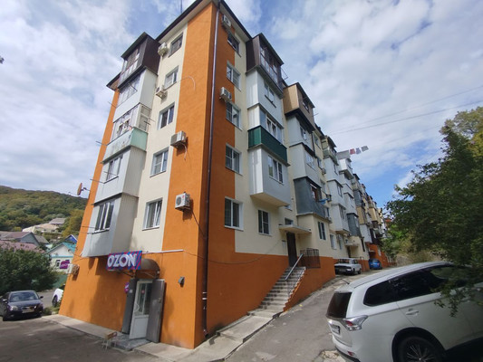 Продам двухкомнатную (2-комн.) квартиру, Судоремонтников ул, 62, Туапсе г