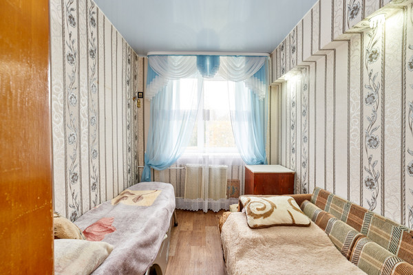 Продам двухкомнатную (2-комн.) квартиру, Колыбалова ул, 20, Пермь г