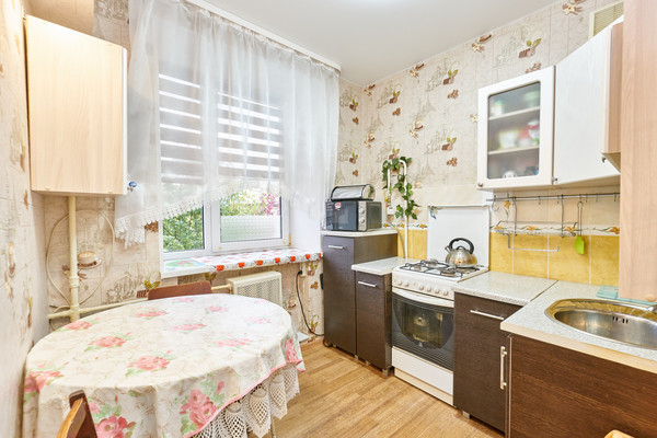 Продам двухкомнатную (2-комн.) квартиру, Колыбалова ул, 20, Пермь г