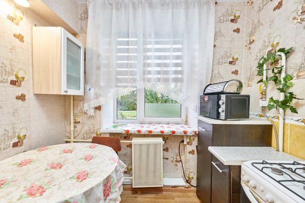 Продам двухкомнатную (2-комн.) квартиру, Колыбалова ул, 20, Пермь г