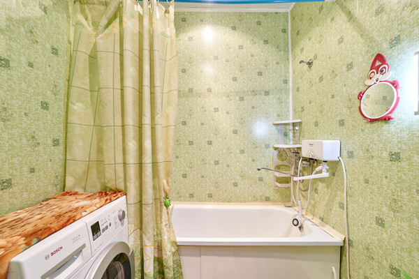 Продам двухкомнатную (2-комн.) квартиру, Колыбалова ул, 20, Пермь г
