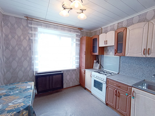 Продам двухкомнатную (2-комн.) квартиру, Тимакова ул, 5, Рязань г