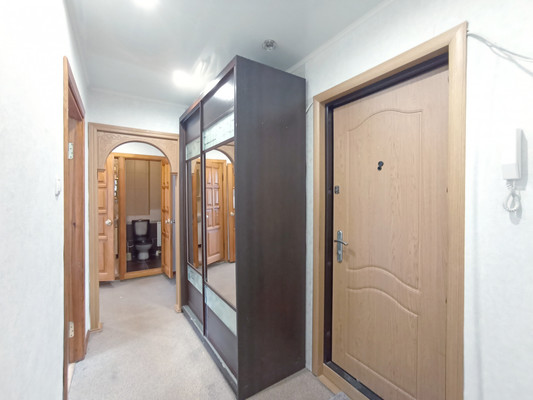 Продам двухкомнатную (2-комн.) квартиру, Тимакова ул, 5, Рязань г