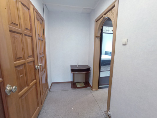 Продам двухкомнатную (2-комн.) квартиру, Тимакова ул, 5, Рязань г
