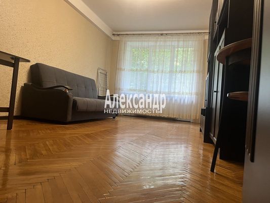 Продам двухкомнатную (2-комн.) квартиру, Революции ш, 45, Санкт-Петербург г