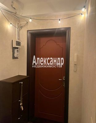 Продам двухкомнатную (2-комн.) квартиру, Революции ш, 45, Санкт-Петербург г
