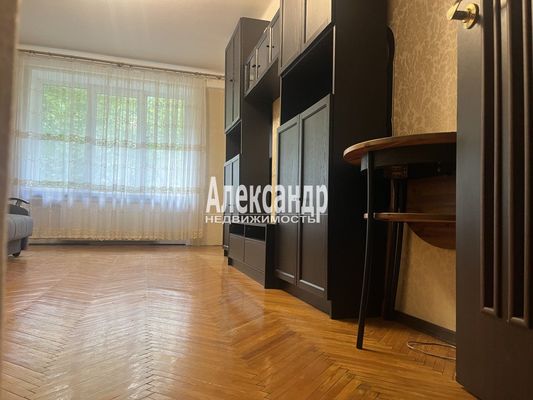 Продам двухкомнатную (2-комн.) квартиру, Революции ш, 45, Санкт-Петербург г