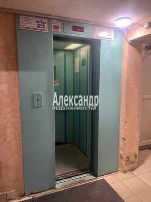 Продам двухкомнатную (2-комн.) квартиру, Революции ш, 45, Санкт-Петербург г