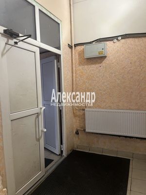 Продам двухкомнатную (2-комн.) квартиру, Революции ш, 45, Санкт-Петербург г