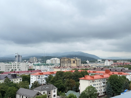 Продам трехкомнатную (3-комн.) квартиру, Горького ул, 29, Нальчик г