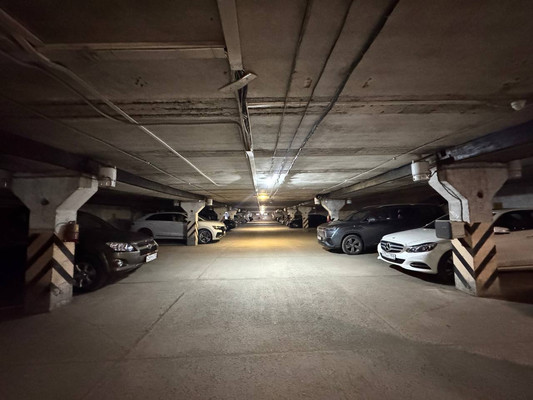 Продам машиноместо 21,75 м2, Советская ул, 36, Пермь г