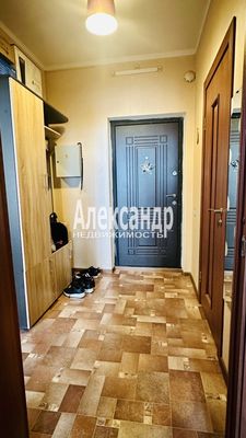 Продам однокомнатную (1-комн.) квартиру, Русановская ул, 17к1, Санкт-Петербург г