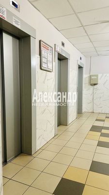 Продам однокомнатную (1-комн.) квартиру, Русановская ул, 17к1, Санкт-Петербург г