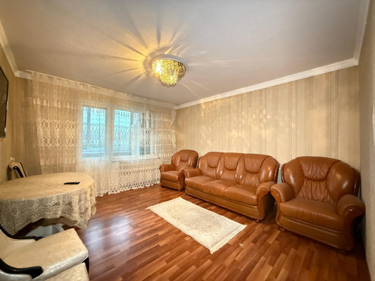 Продам трехкомнатную (3-комн.) квартиру, Мовсисяна ул, 7, Нальчик г