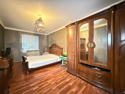 Продам трехкомнатную (3-комн.) квартиру, Мовсисяна ул, 7, Нальчик г