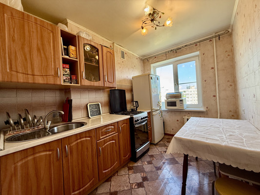 Продам трехкомнатную (3-комн.) квартиру, Кооперативная ул, 58, Переславль-Залесский г