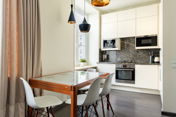 Продам трехкомнатную (3-комн.) квартиру, Ефремова ул, 21, Москва г