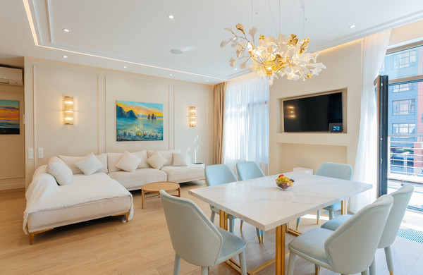 Продам многокомнатную квартиру, Петровская коса, 6к1, Санкт-Петербург г